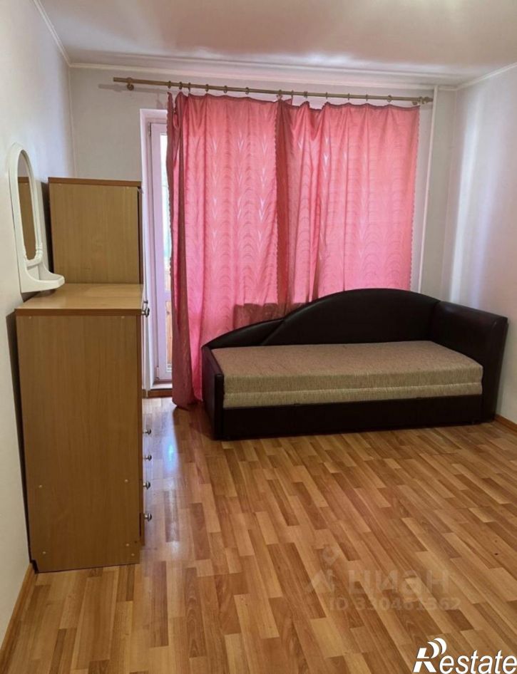 Комната Новоузенская улица, 24/32,  д. 24/32