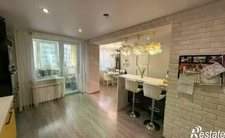3-комн квартира улица Тархова, 48,  д. 48
