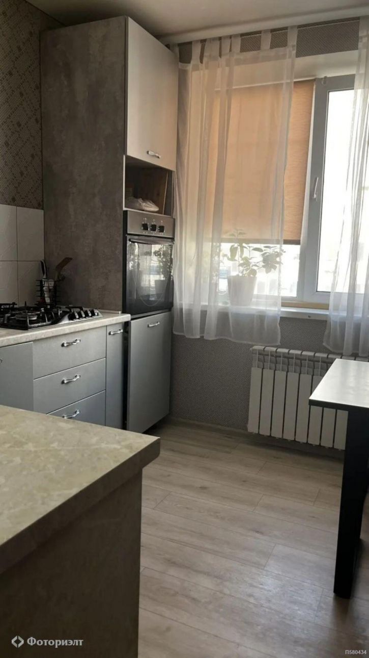 2-комн квартира Тархова ул, 29