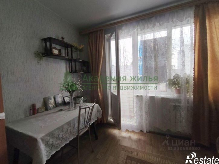 Комната улица Михаила Галкина-Враского, 3,  д. 3