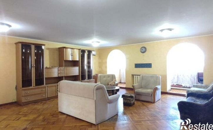 4-комн квартира ул им Гоголя Н.В., 112/116,  д. 112/116