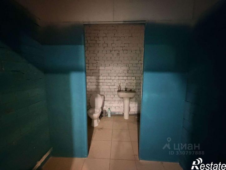 Торговое помещение улица Романтиков, 46Б,  д. 46Б