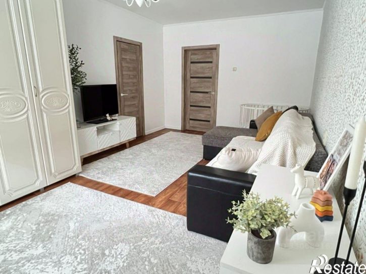 3-комн квартира улица Орджоникидзе, 12А,  д. 12А