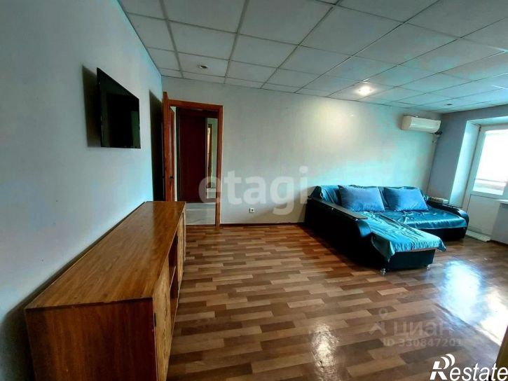 3-комн квартира улица Емлютина, 44Б,  д. 44Б