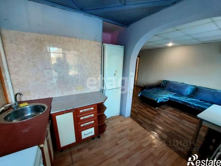 3-комн квартира улица Емлютина, 44Б,  д. 44Б