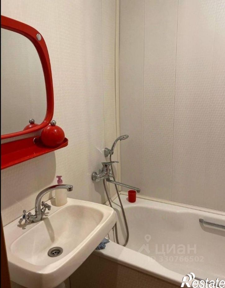 2-комн квартира пр-кт им Петра Столыпина, 50А,  д. 50А