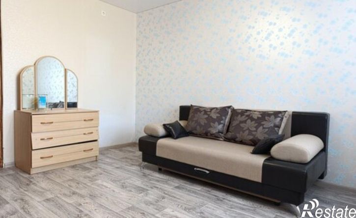 3-комн квартира улица Батавина, 12,  д. 12