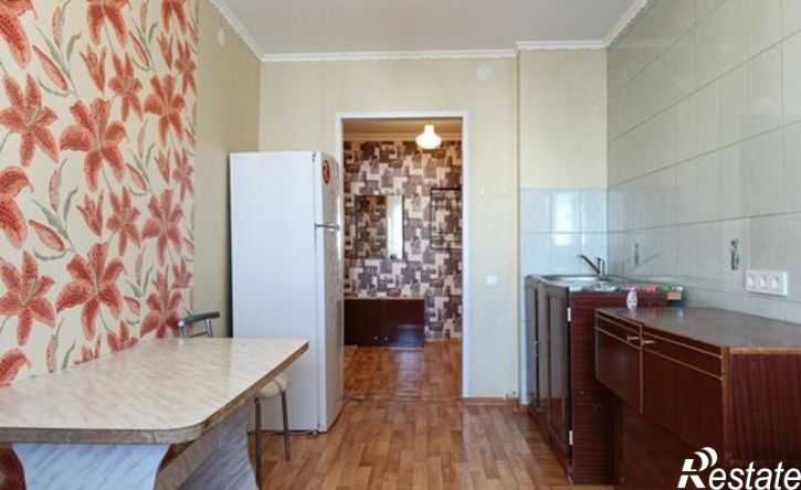 3-комн квартира улица Батавина, 12,  д. 12