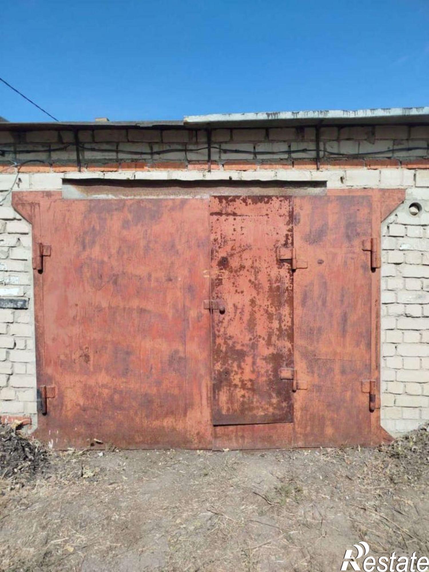 Купить гараж, место в паркинге за 579 761 рублей на Театральная пл