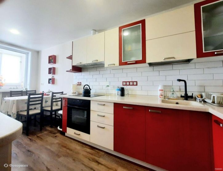 3-комн квартира Лунная ул, 25б