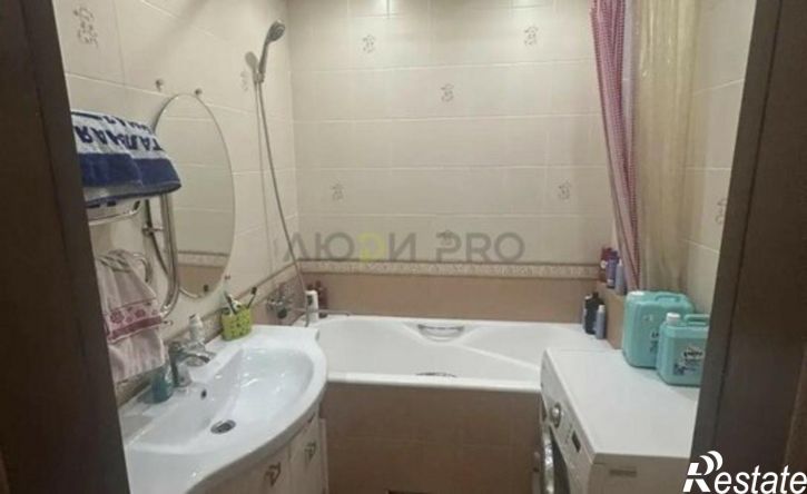 3-комн квартира ул им Батавина П.Ф., 12,  д. 12