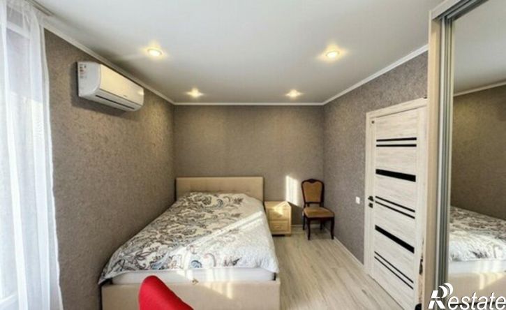 2-комн квартира улица Симбирцева, 44,  д. 44