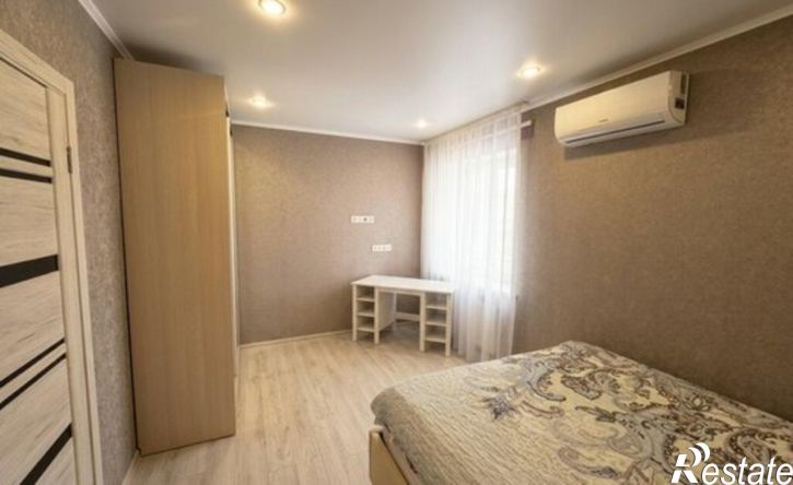 2-комн квартира улица Симбирцева, 44,  д. 44