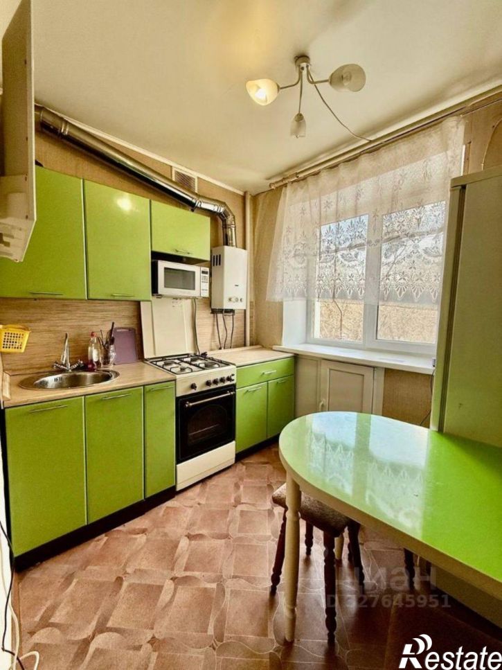 3-комн квартира улица Загороднева, 14,  д. 14