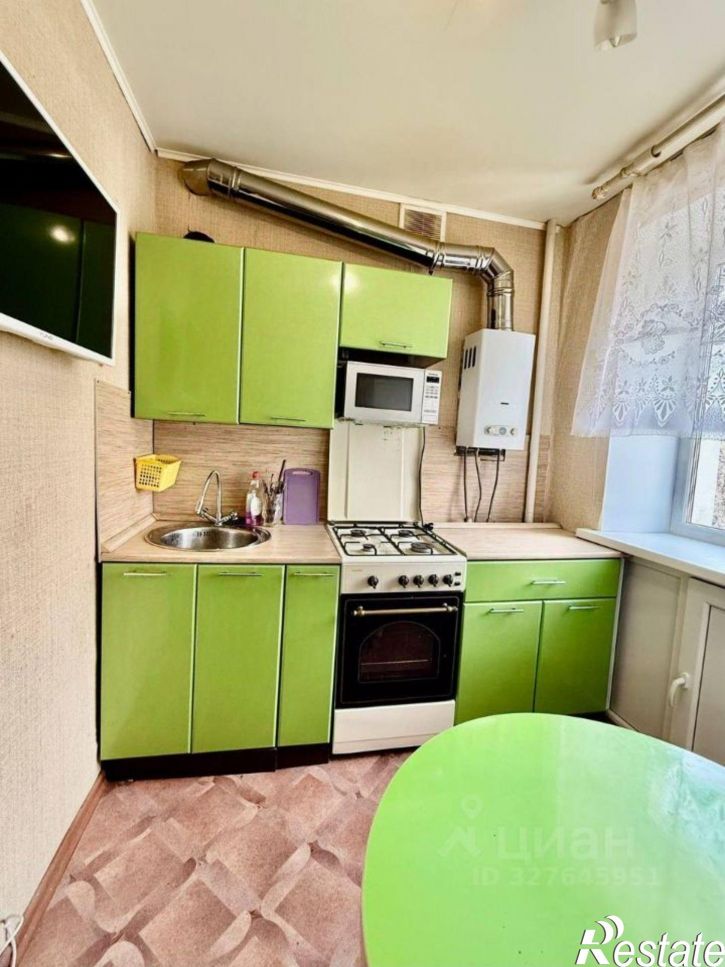 3-комн квартира улица Загороднева, 14,  д. 14