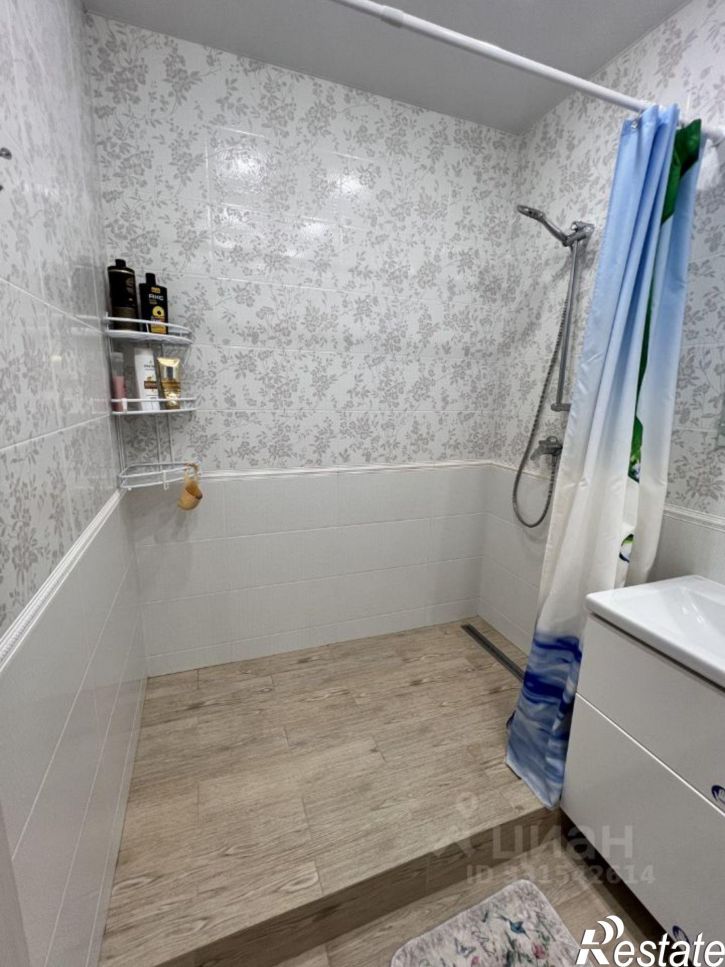 2-комн квартира пр-кт Героев Отечества, 6А,  д. 6А