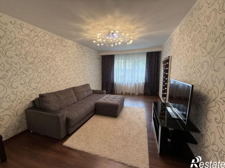 3-комн квартира Тархова ул, 27Б