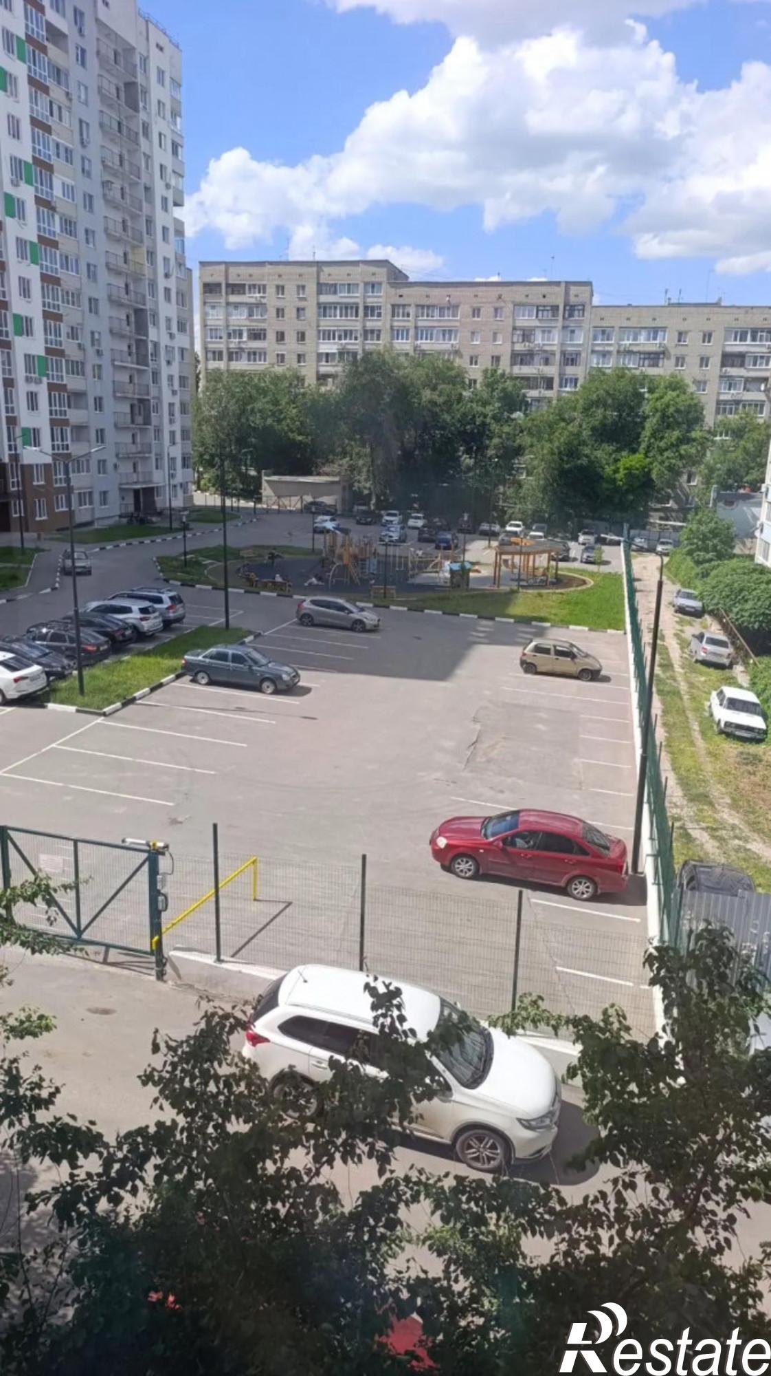 Купить квартиру за 3 700 000 рублей на Лунная, 27