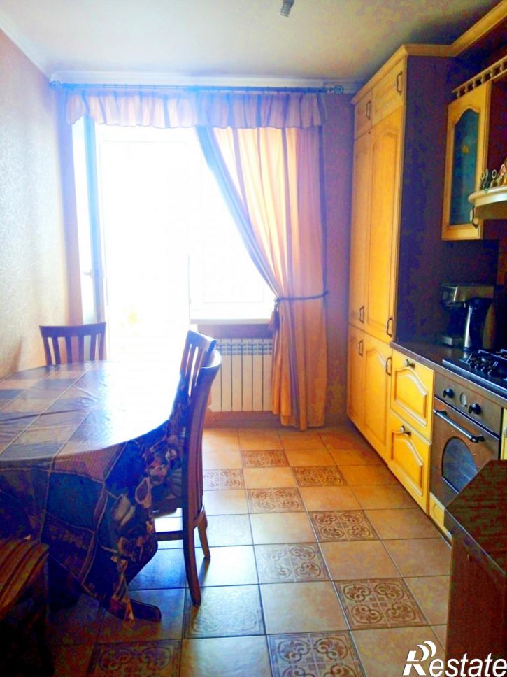 2-комн квартира Хабаровская, 25
