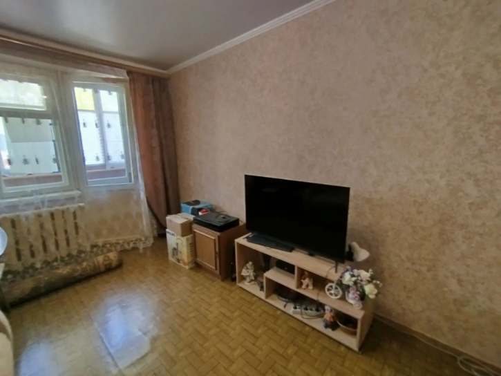 2-комн квартира 7- я  Нагорная, 10