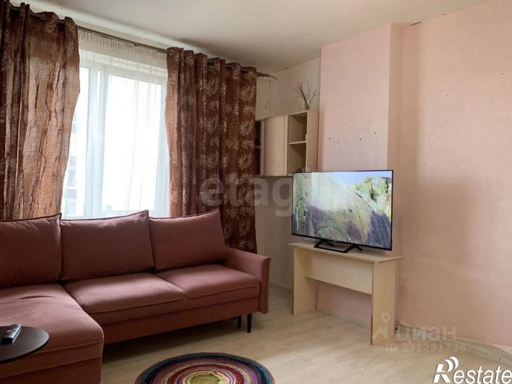 3-комн квартира ул им академика О.К.Антонова, 26Б,  д. 26Б