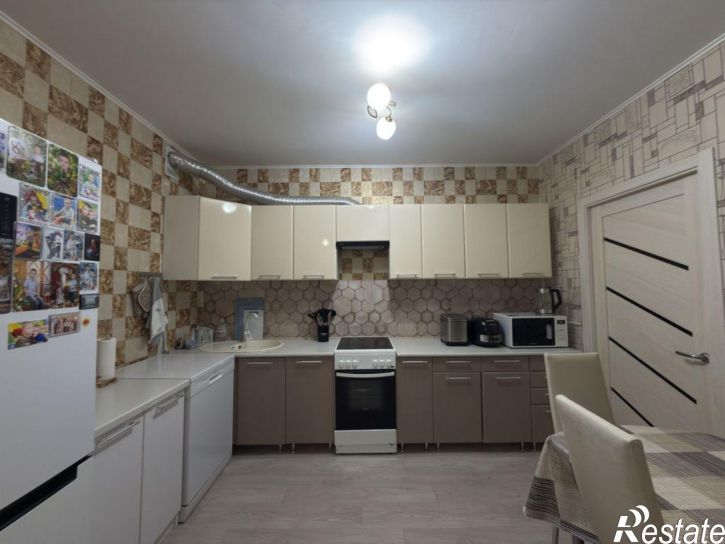 2-комн квартира Академика Антонова ул, 24В