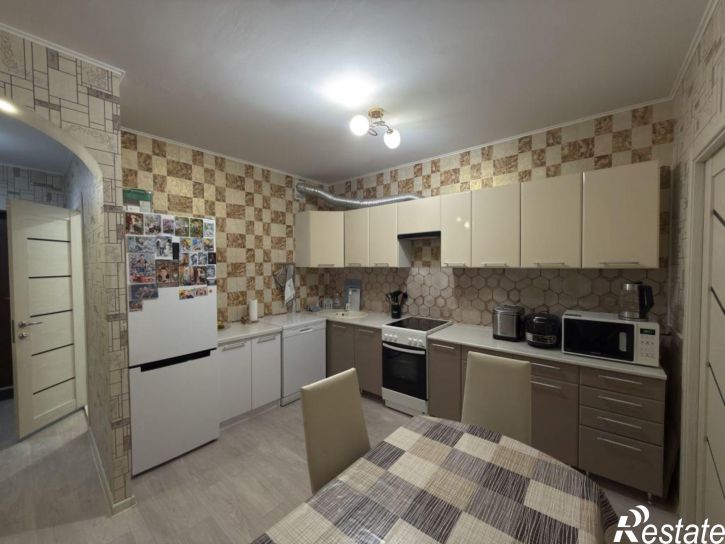2-комн квартира Академика Антонова ул, 24В