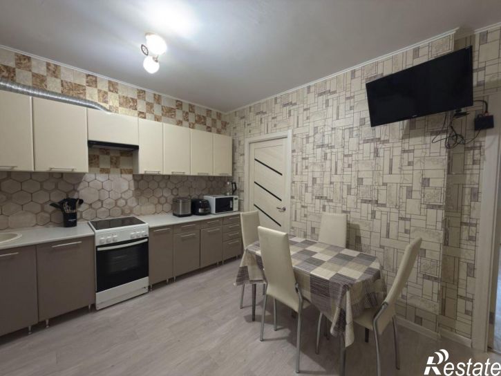 2-комн квартира Академика Антонова ул, 24В