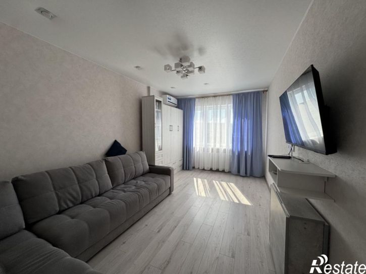 2-комн квартира Лунная ул, 30