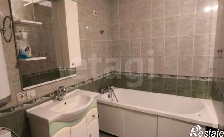 3-комн квартира ул им Тархова С.Ф., 28,  д. 28