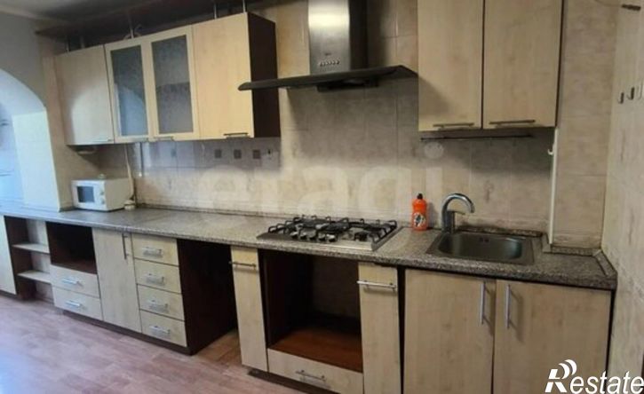 3-комн квартира ул им Тархова С.Ф., 28,  д. 28