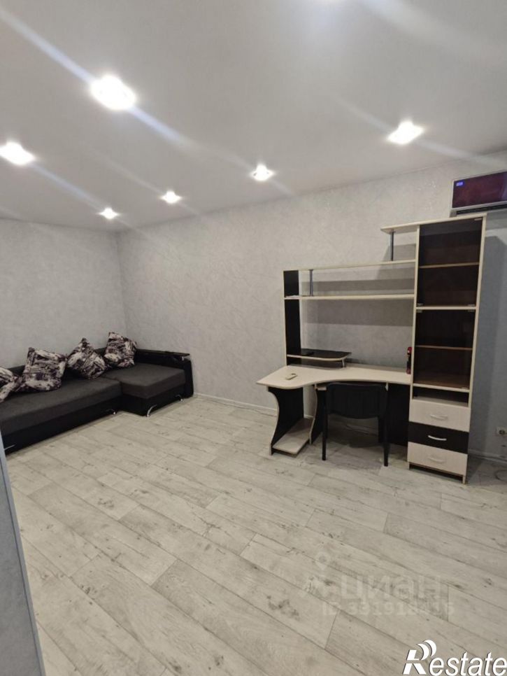 1-комн квартира ул им Героя Советского Союза Ароновой Р.Е., 30,  д. 30