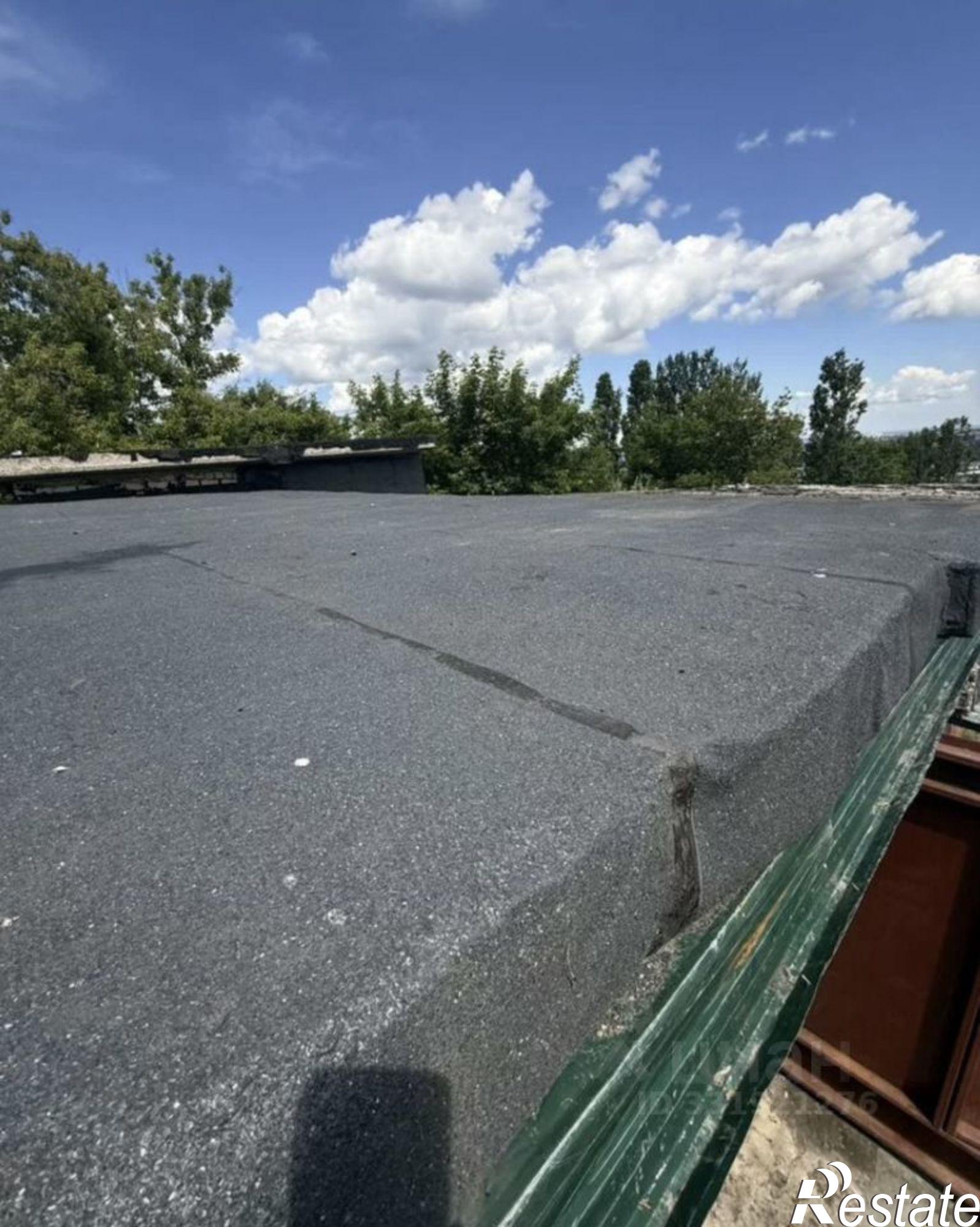 Купить гараж, место в паркинге за 300 000 рублей на ул Тверская, 35