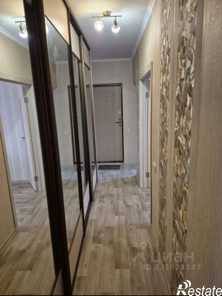 3-комн квартира ул Усть-Курдюмская, 5,  д. 5