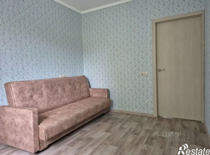 3-комн квартира ул Усть-Курдюмская, 5,  д. 5