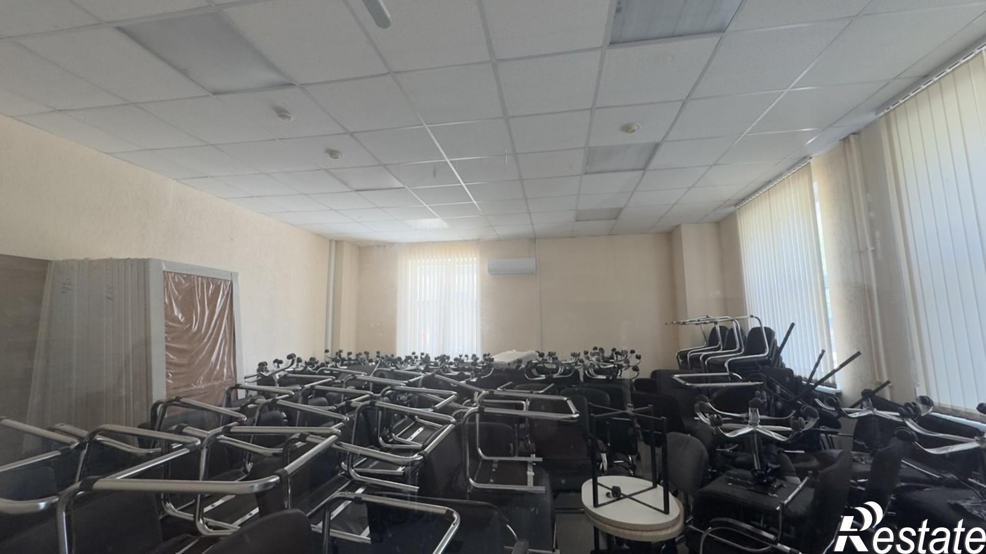 Купить офис, помещение под офис за 168 000 000 рублей на Фабричная улица, 4к1