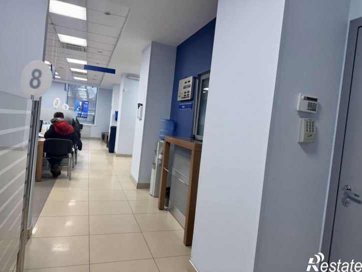 Торговое помещение Орджоникидзе улица, 16