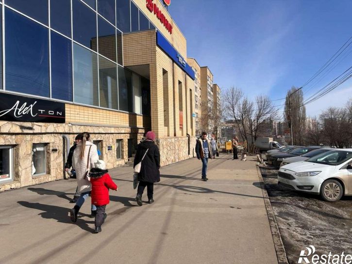 Торговое помещение Усть-Курдюмская улица, 5