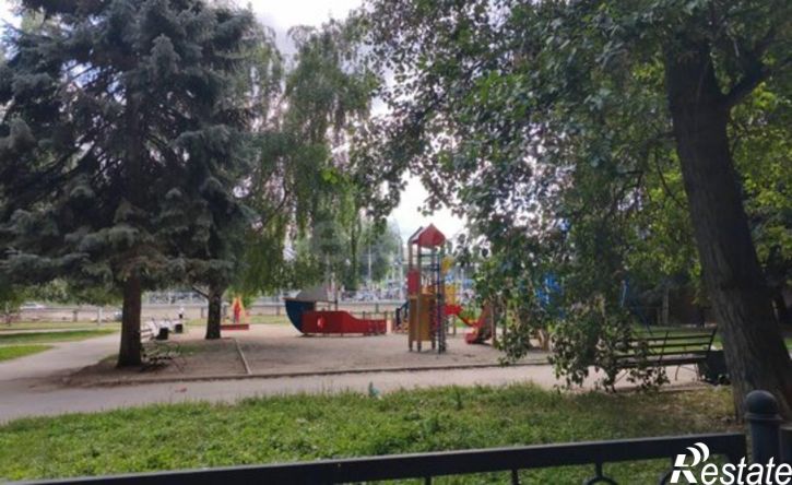 1-комн квартира пр-кт им 50 лет Октября, 72,  д. 72