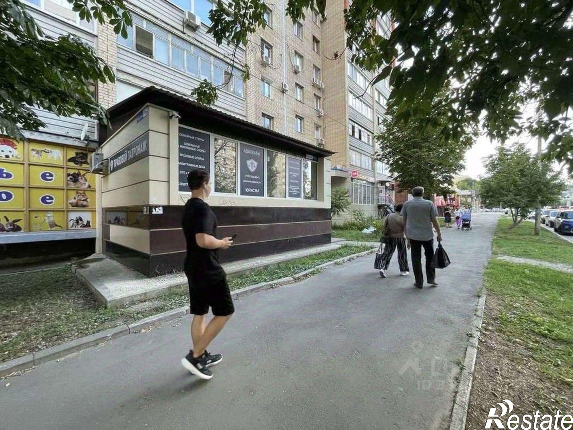Купить торговое помещение за 17 500 000 рублей на ул им Чапаева В.И., 119/206