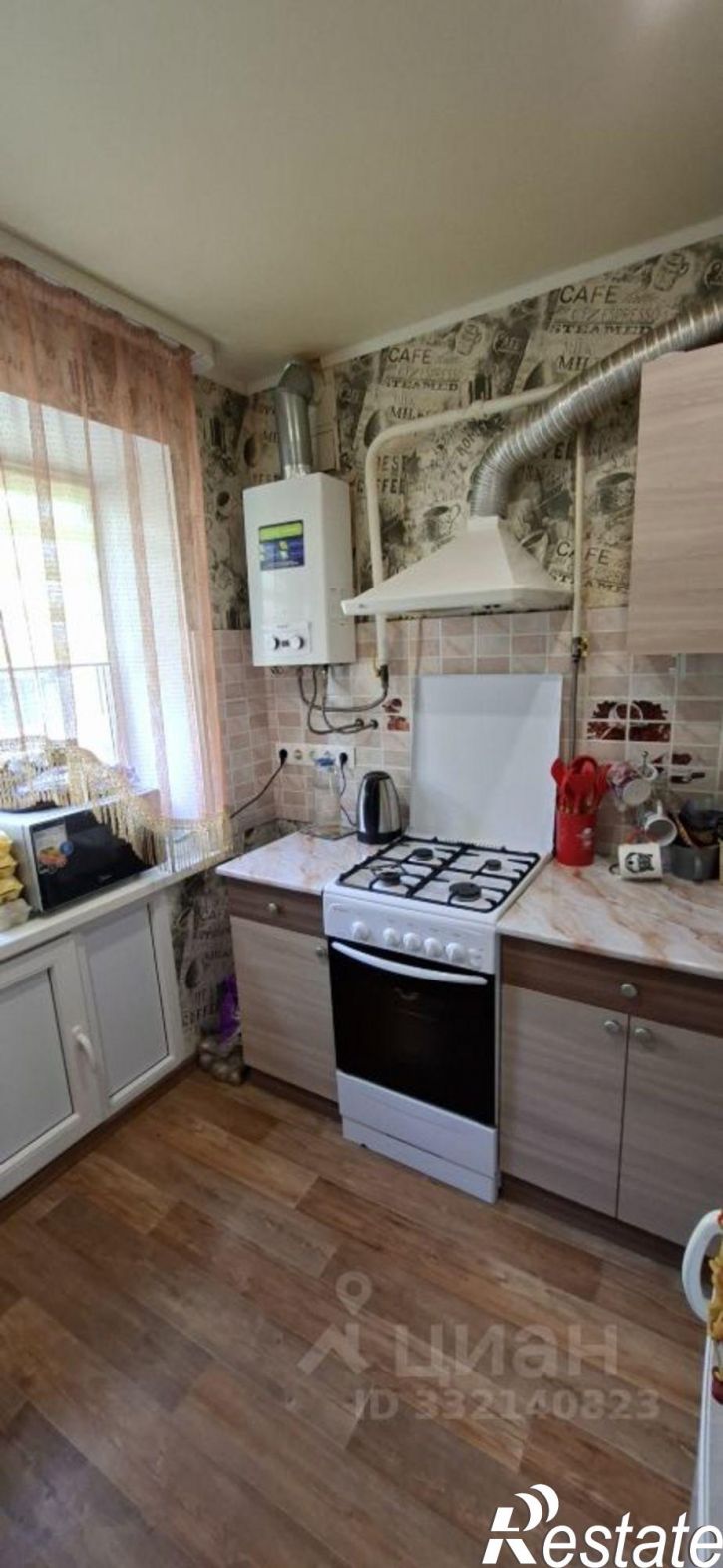 3-комн квартира ул им Емлютина Д.В., 44Б,  д. 44Б