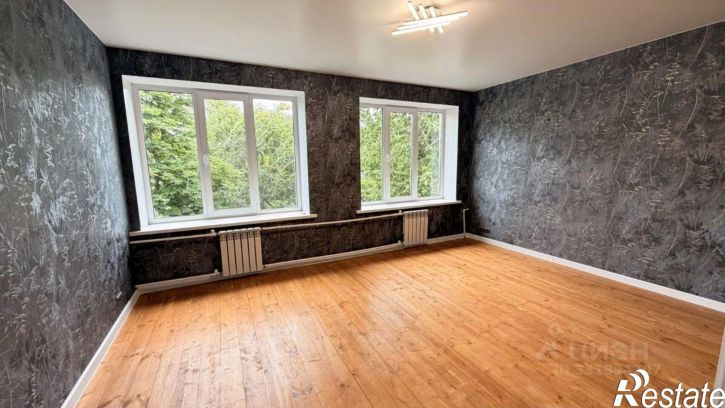 4-комн квартира ул Дома 8 Марта, 5,  д. 5