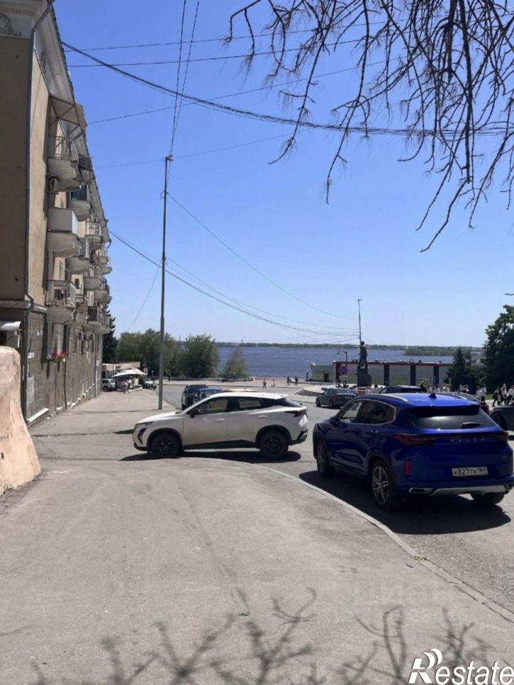4-комн квартира ул им Лермонтова М.Ю., 22,  д. 22