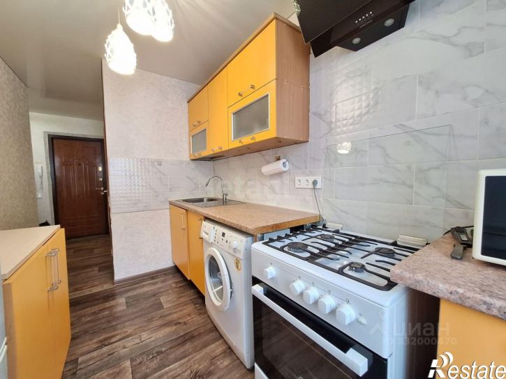 3-комн квартира ул Новоузенская, 24/32,  д. 24/32