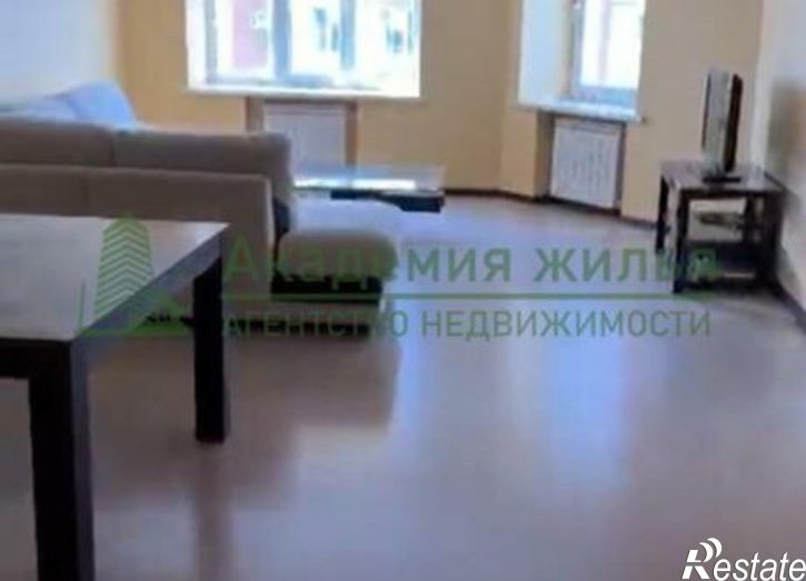 3-комн квартира Саратов, улица имени Е.И. Пугачёва, 72