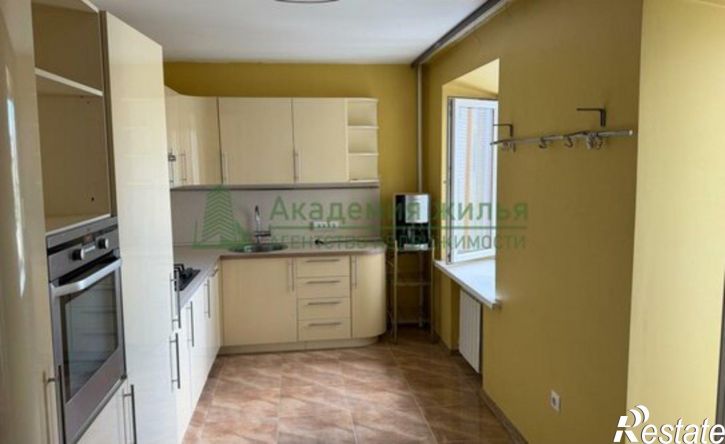3-комн квартира Саратов, улица имени Е.И. Пугачёва, 72