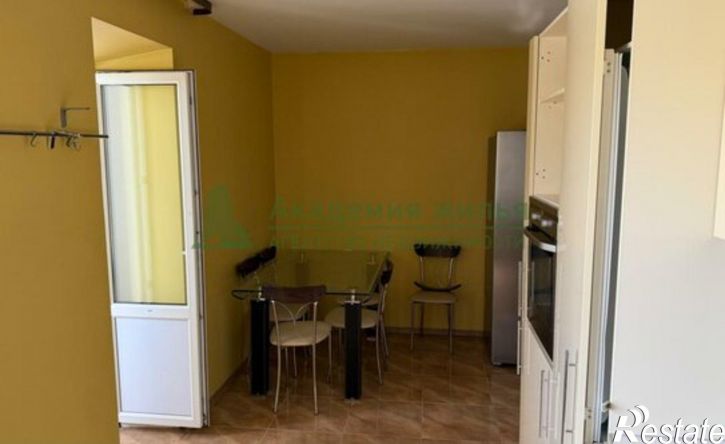 3-комн квартира Саратов, улица имени Е.И. Пугачёва, 72