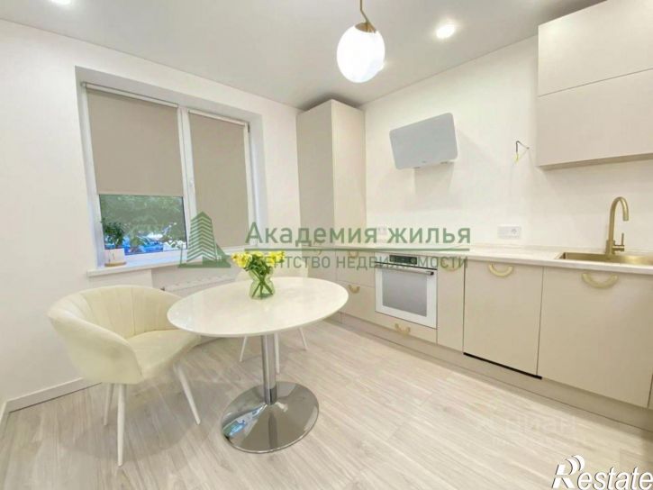 3-комн квартира ул Шелковичная жилой комплекс Царицынский, 1,  д. 1