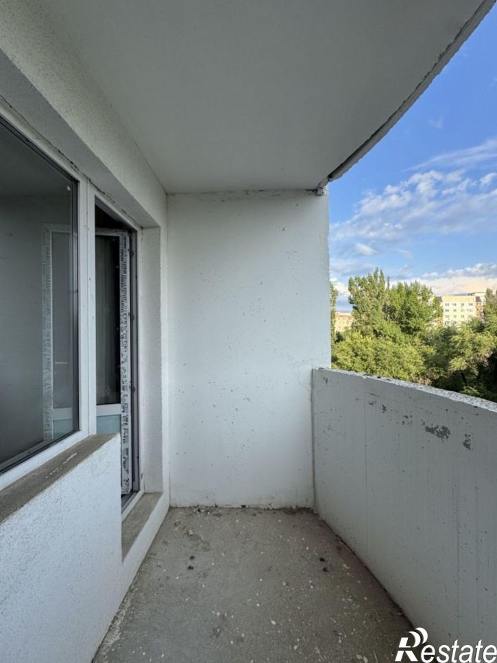 1-комн квартира Академика Антонова ул, 4