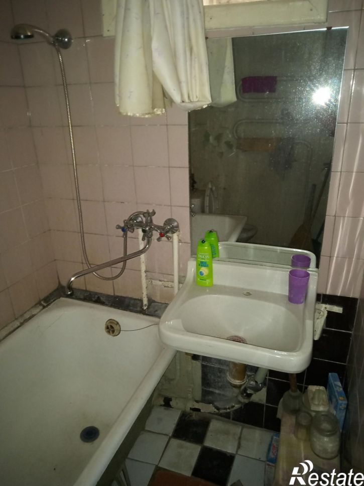 1-комн квартира кутякова, 63